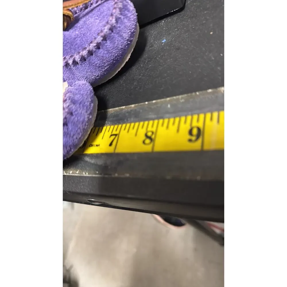 Minnetonka purple suede leather tie Sherpa lined slippers size 6 casual Gorpcore